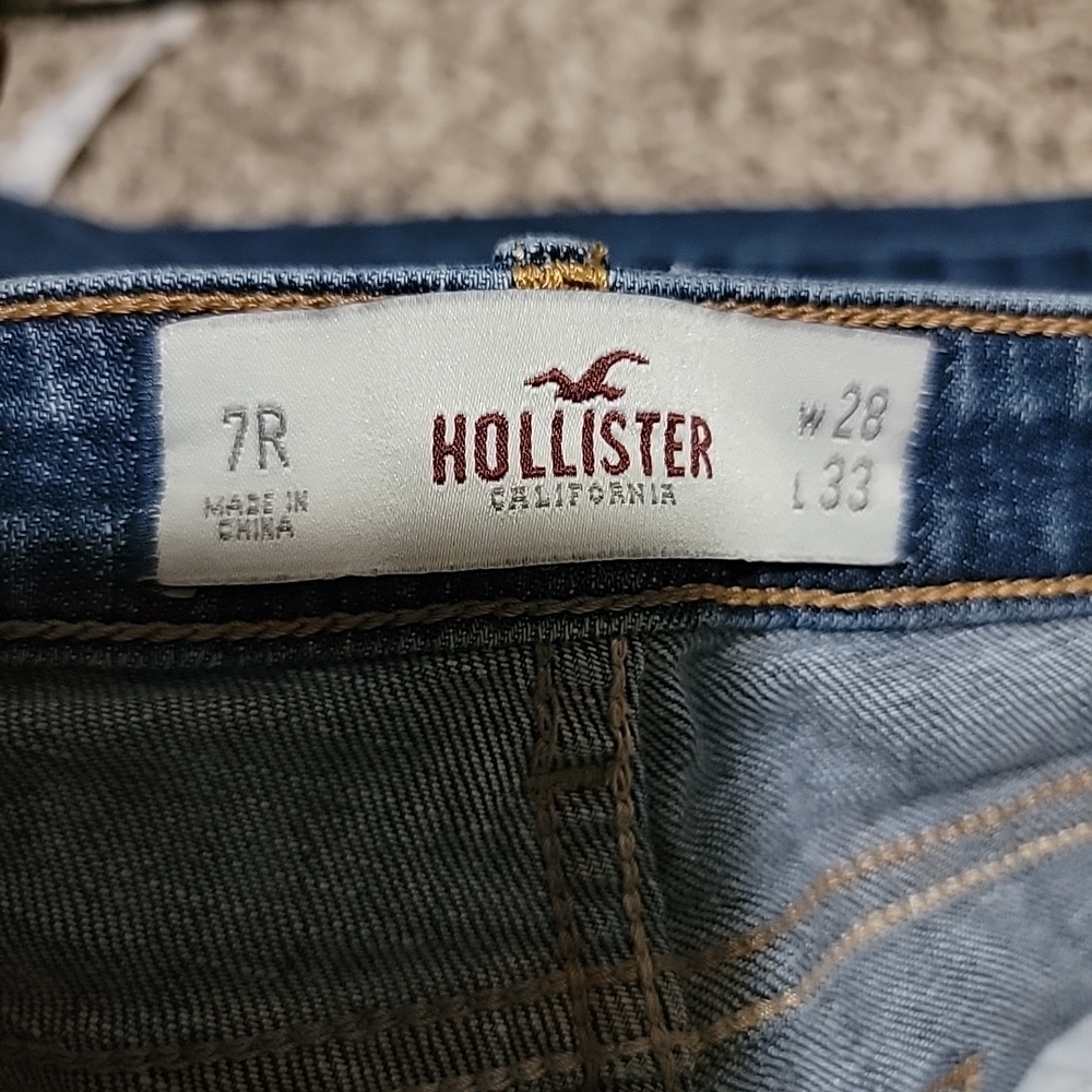 Hollister Women's Blue Distressed Straight Leg Jeans - Picture 8 of 9